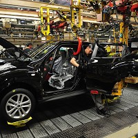 Nissan to offer fixed price service